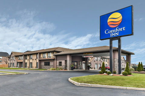 Comfort Inn Windsor | Windsor Hotels | Comfort Inns Canada