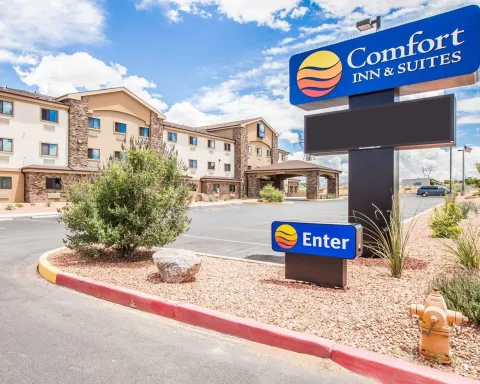 Comfort Inn Suites Page At Lake Powell Hotel - 