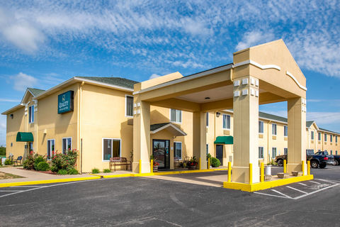 Quality Inn Suites Hotel In Brandenburg Ky Book Today