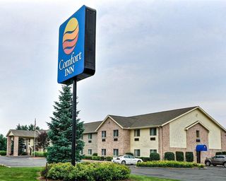 Comfort Inn & Suites - Paw Paw, MI Hotel - Book Now!