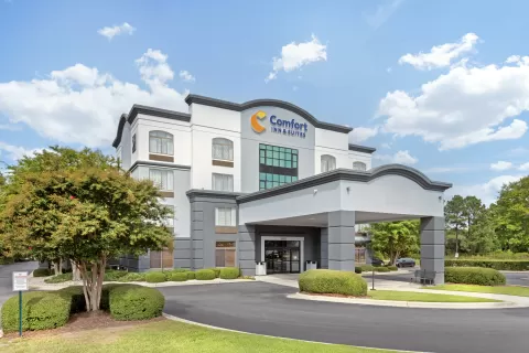 Hotel in Greenville, NC | Comfort Inn &amp; Suites® Official Site | Comfort 