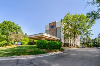 Comfort inn wake towne shops dr