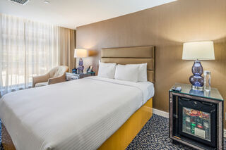 hotels near bronx zoo new york